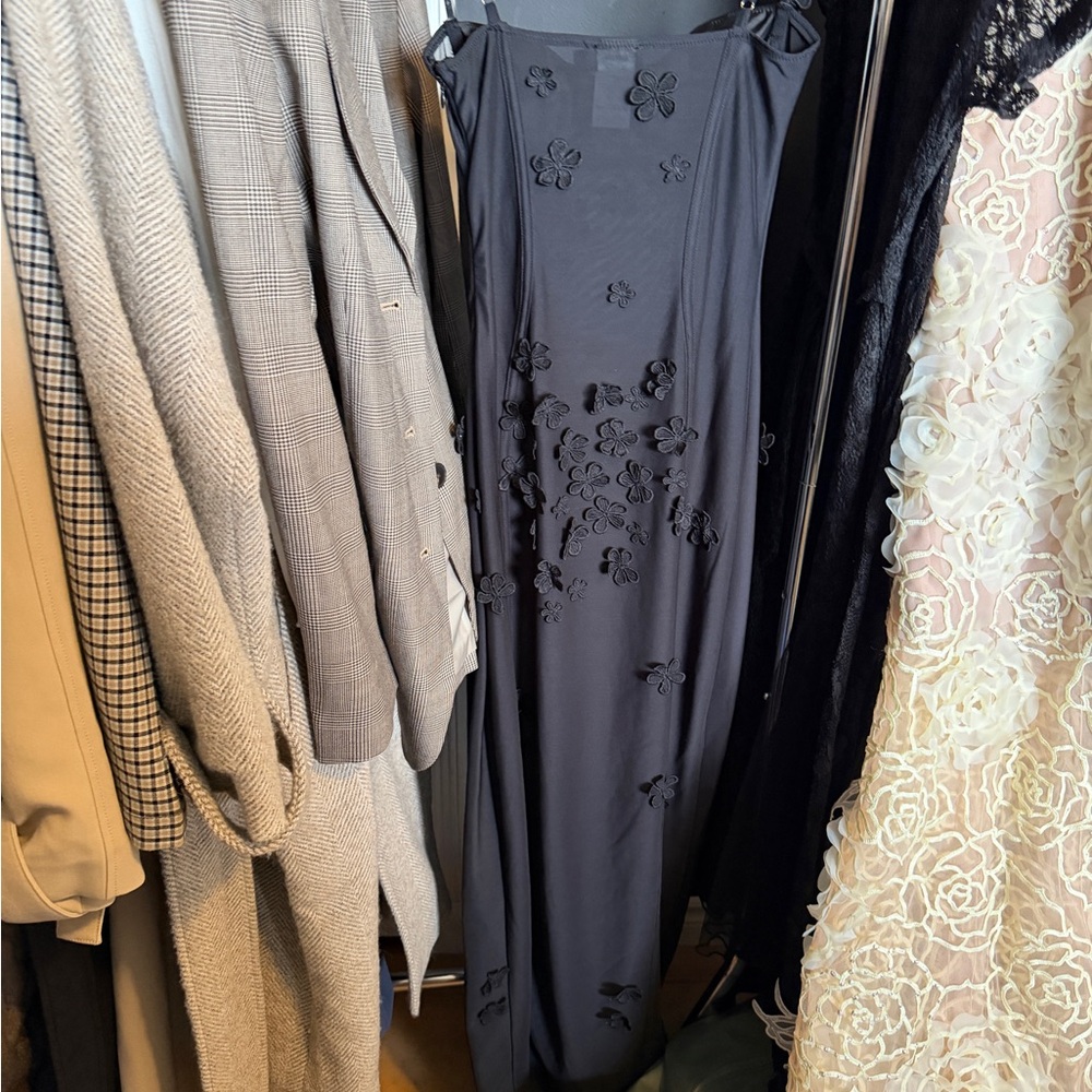 Black Floral-Appliqué Maxi Slip Dress - Picture 4 of 5